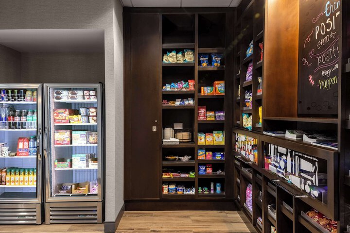 Snack bar