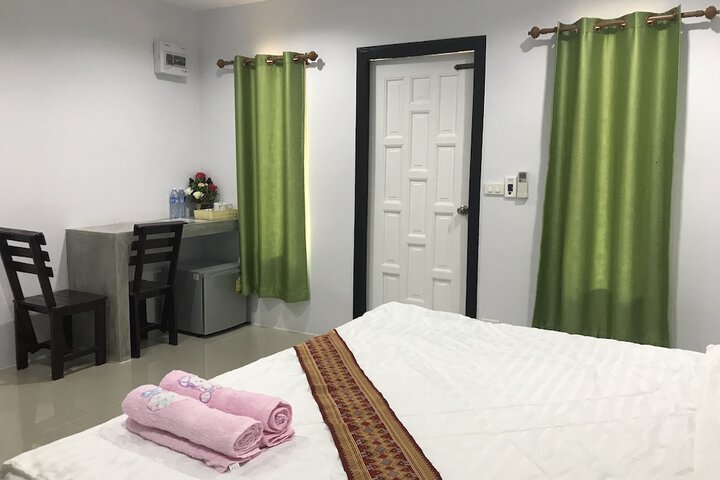 Room 19 of 38