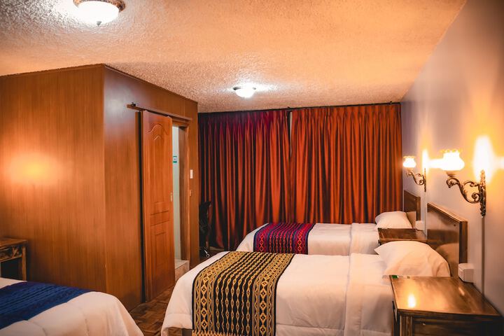 Room 15 of 42