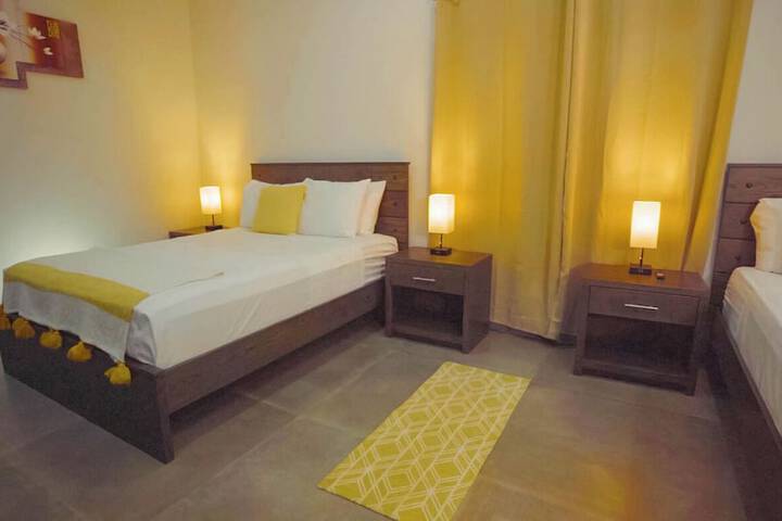 Room 2 of 40