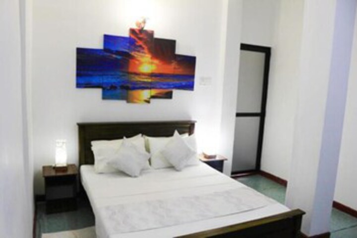 Yoho Travellers Residence