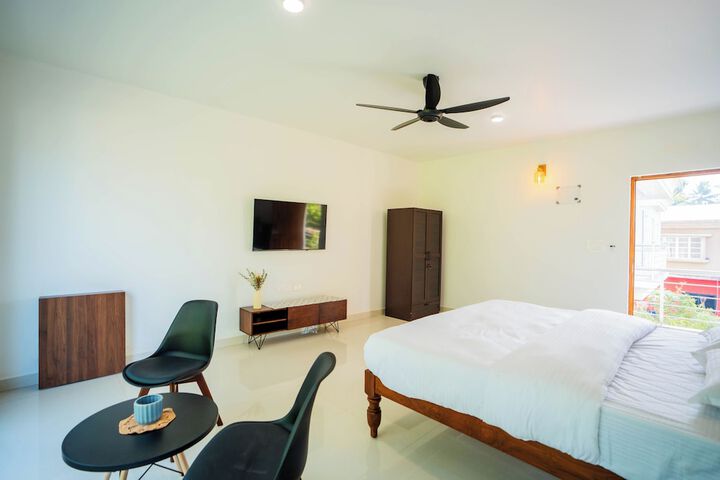 Room 10 of 30