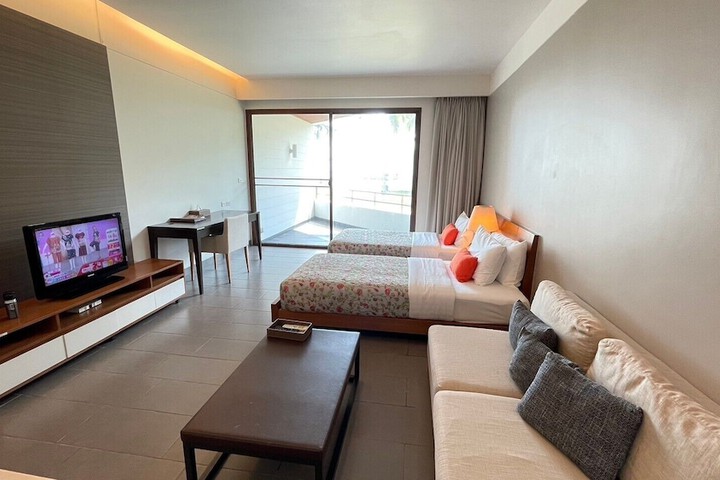 Room 15 of 74