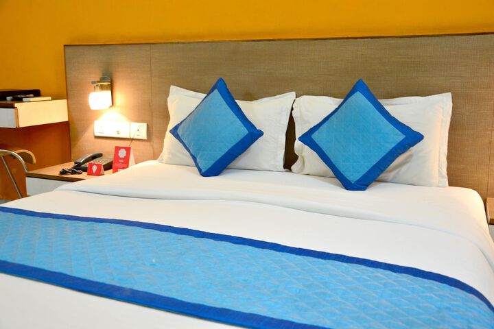 Room 2 of 30