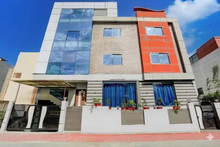 Fabhotel La Banian