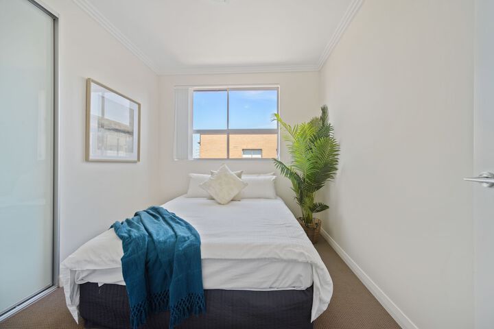 Room 3 of 11