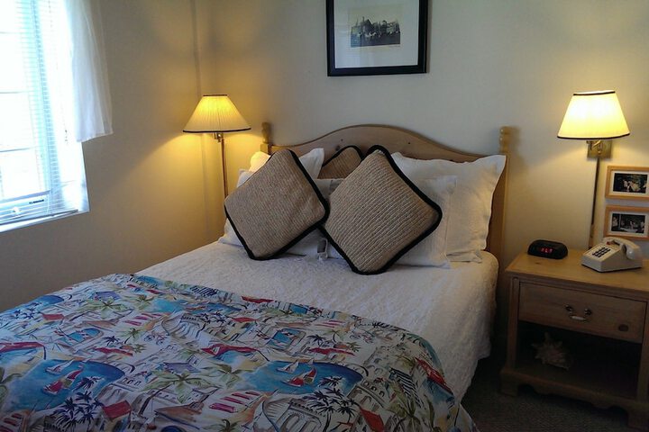 Room 12 of 237