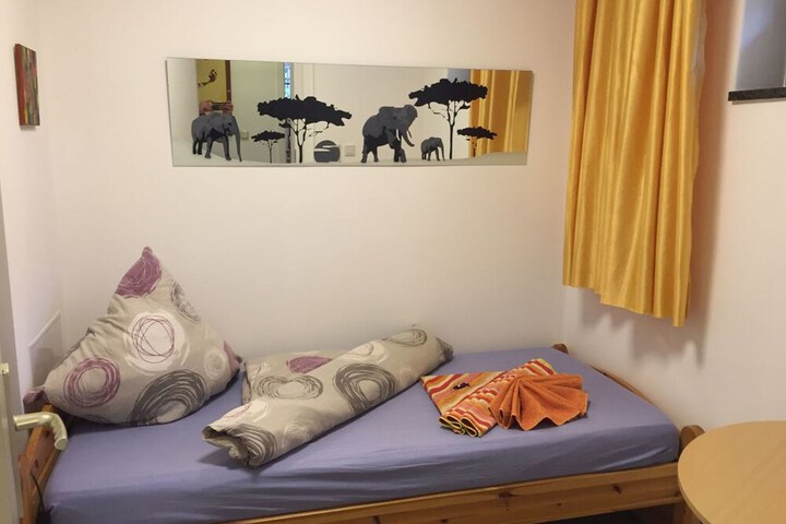 Room 4 of 101