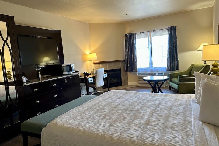 Room 35 of 80