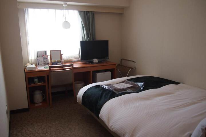 Room 15 of 68