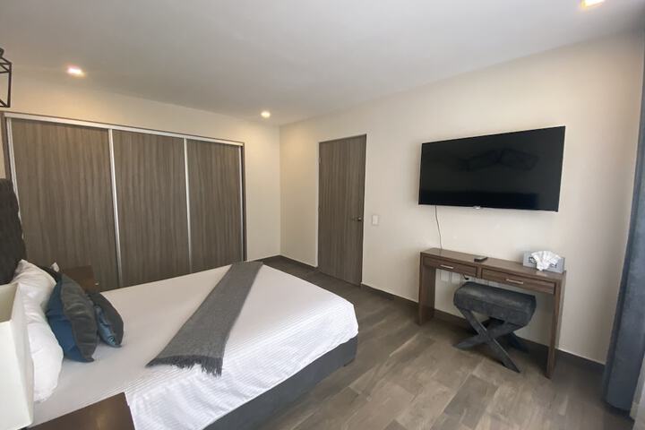 Room 13 of 68