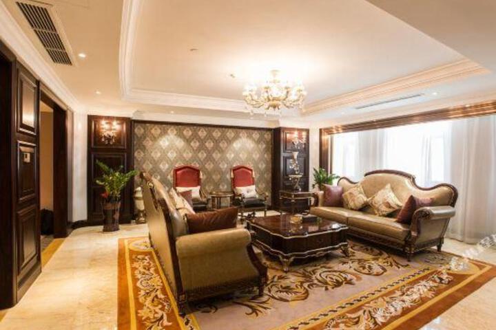Huajing Hotel