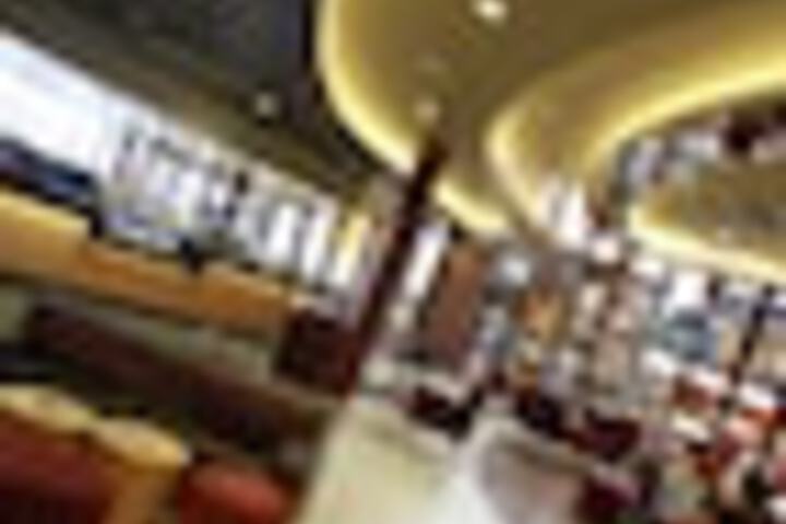 Lounge 179 of 237