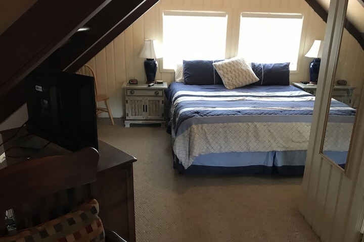 Room 54 of 400