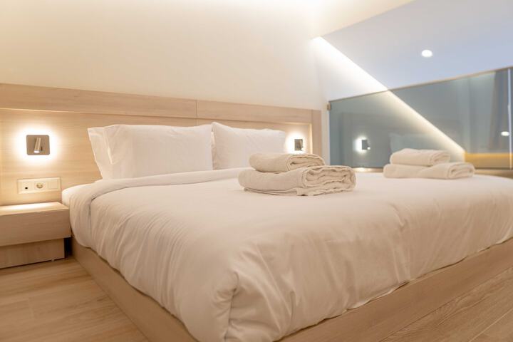 Room 10 of 38