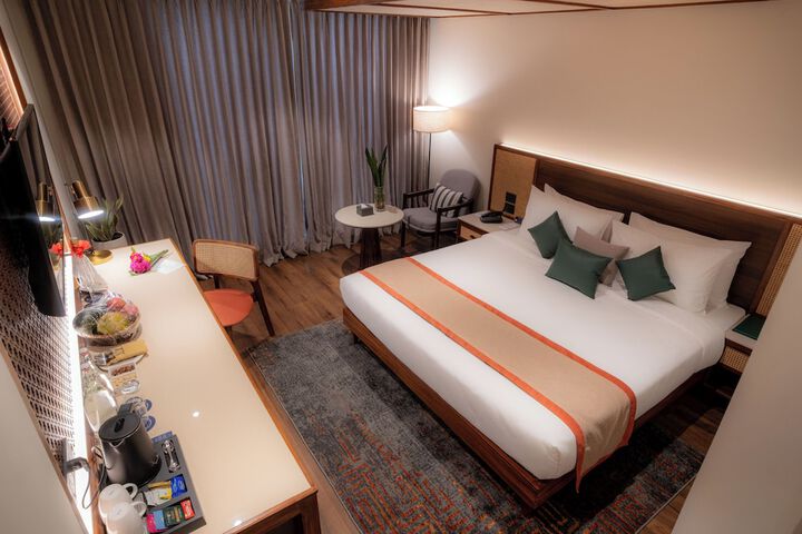 Room 10 of 35