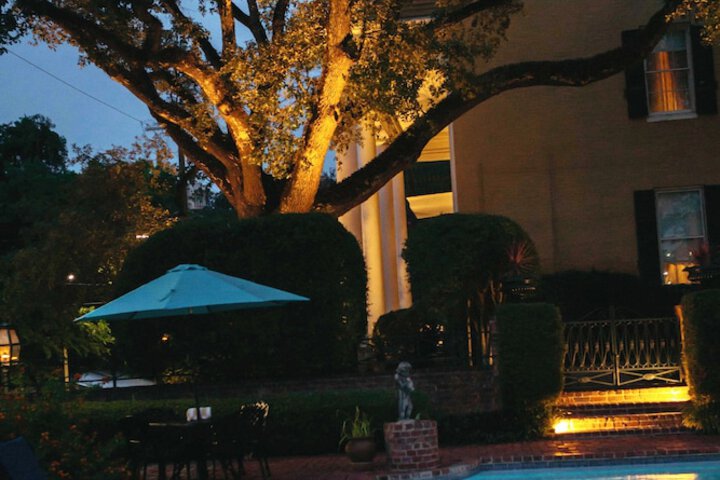 Pool 72 of 153