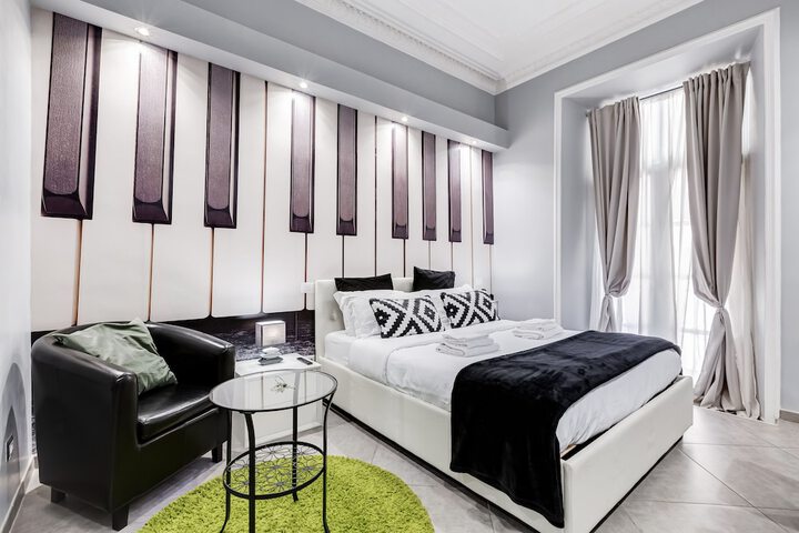 Room 26 of 46