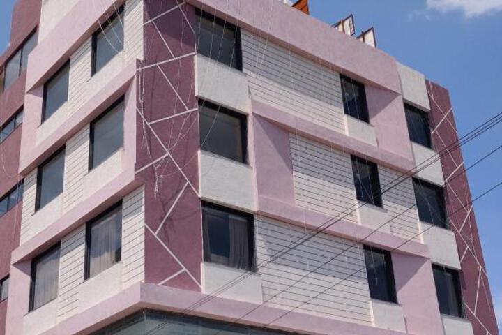 HOTEL MEERA LOK