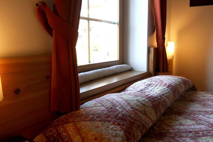 Room 14 of 42