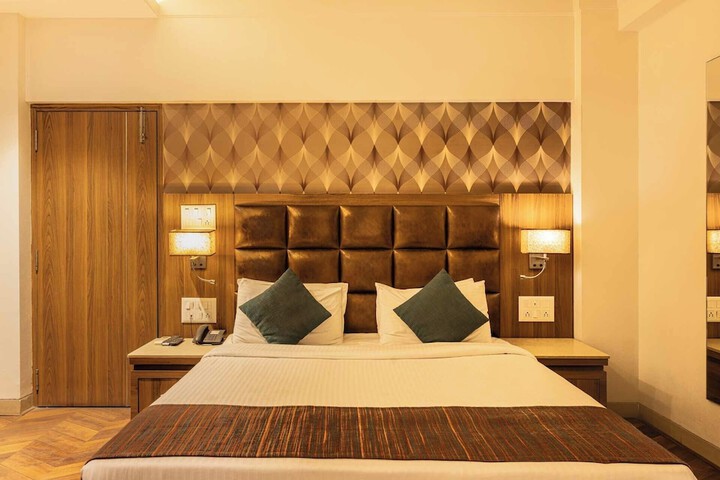 Room 18 of 75