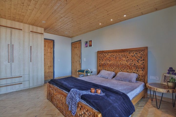 Room 6 of 21
