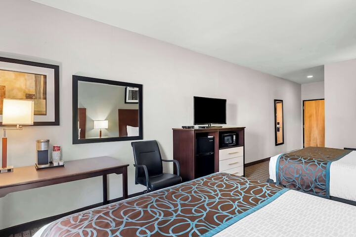 Room 7 of 25