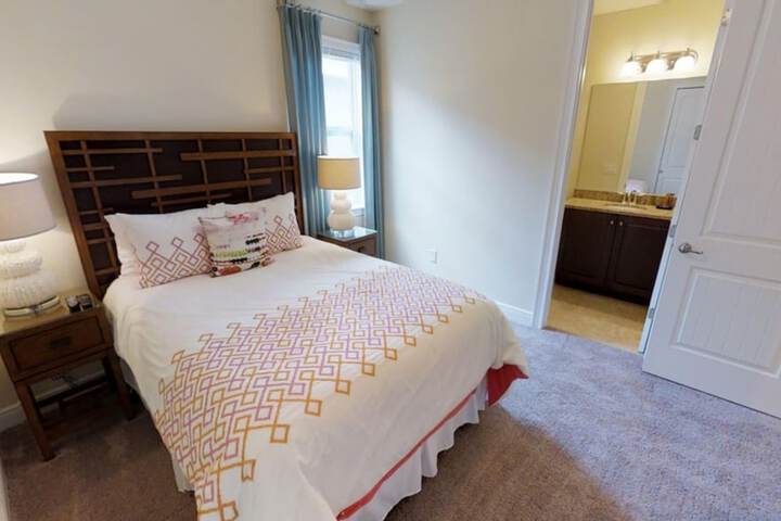 Room 14 of 47