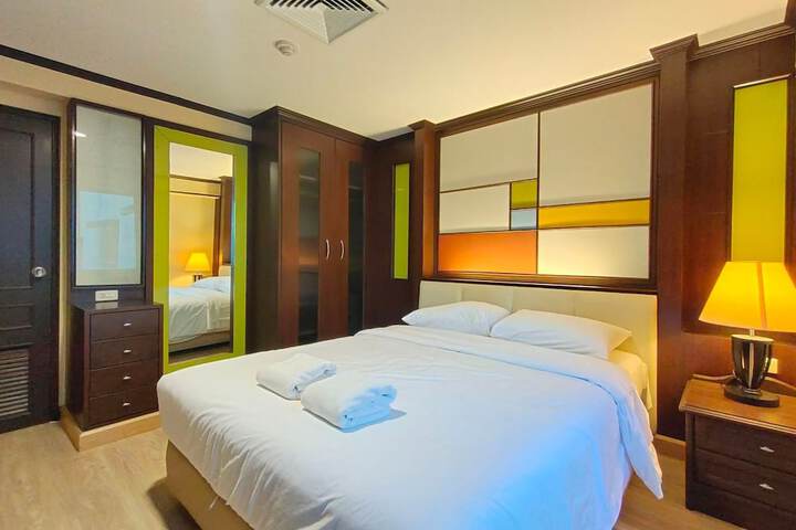 Room 38 of 102