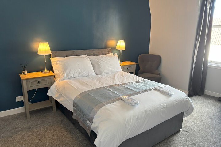 Room 3 of 18