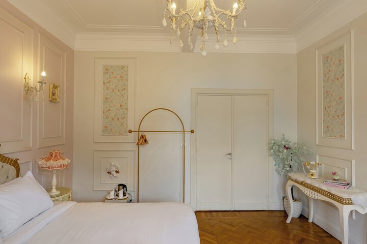 Room 20 of 83