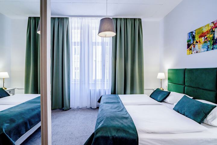 Room 28 of 75