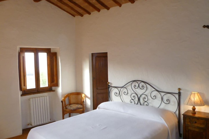 Room 6 of 51