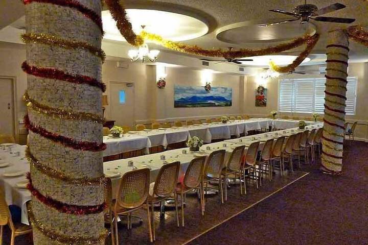Ballroom/Hall 35 of 45