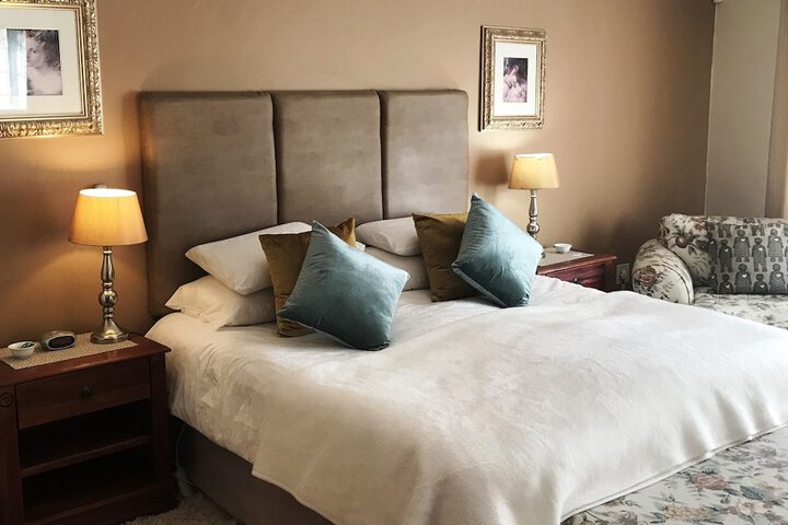 Room 10 of 68