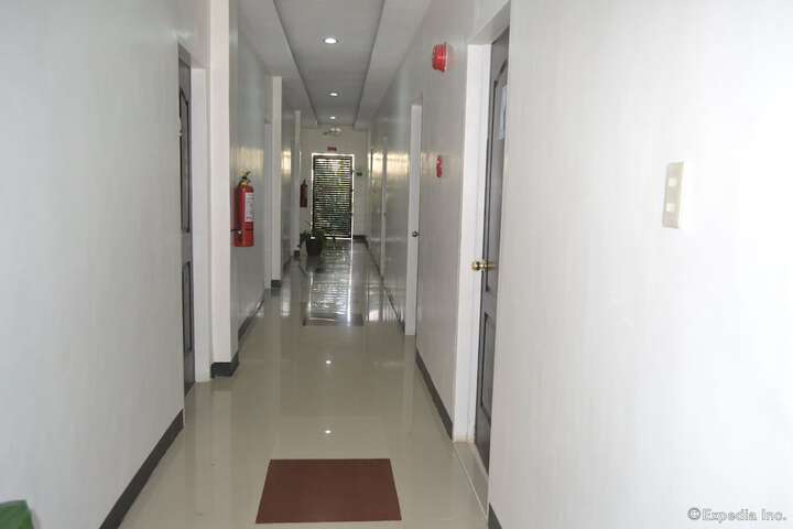 Ballroom/Hall 36 of 40