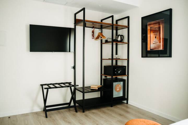 Room 57 of 164