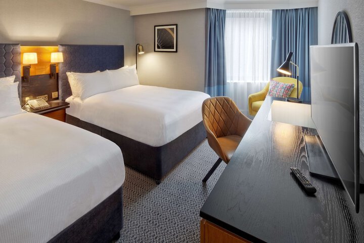 Room 20 of 118