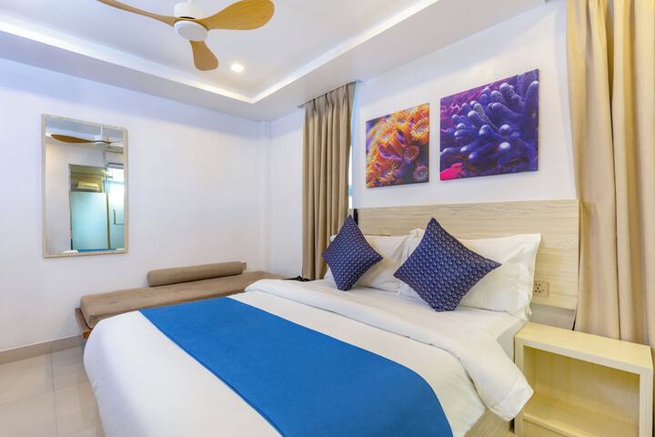 Room 5 of 37