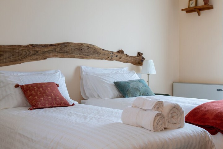 Room 10 of 61