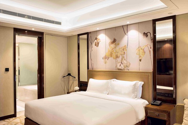 Room 5 of 57