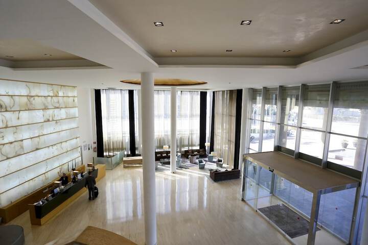 Hotel Lobby