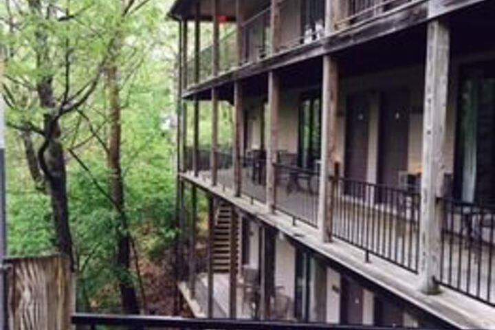 Sundeck 24 of 26