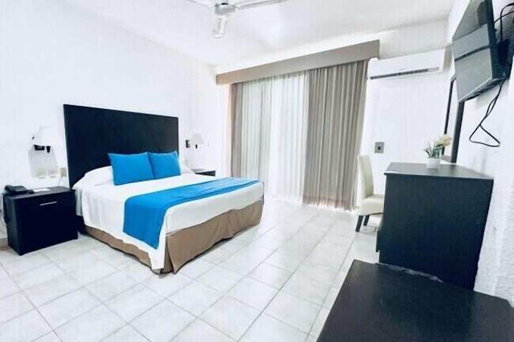 Room 4 of 42