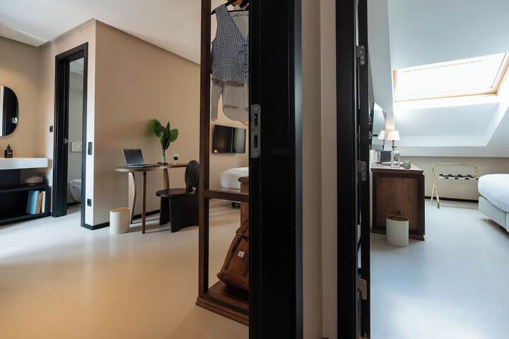 Room 35 of 50