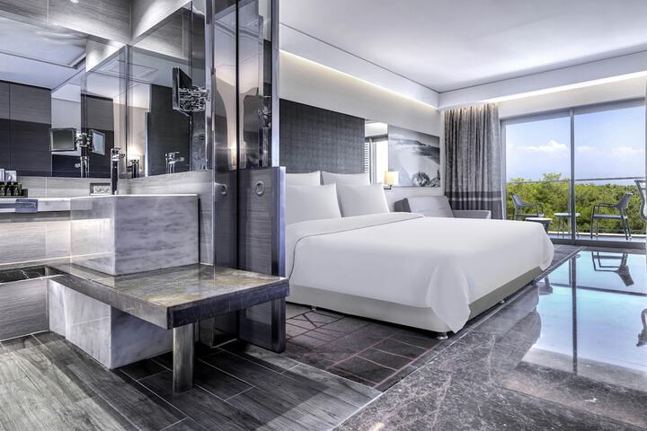 Room 48 of 167