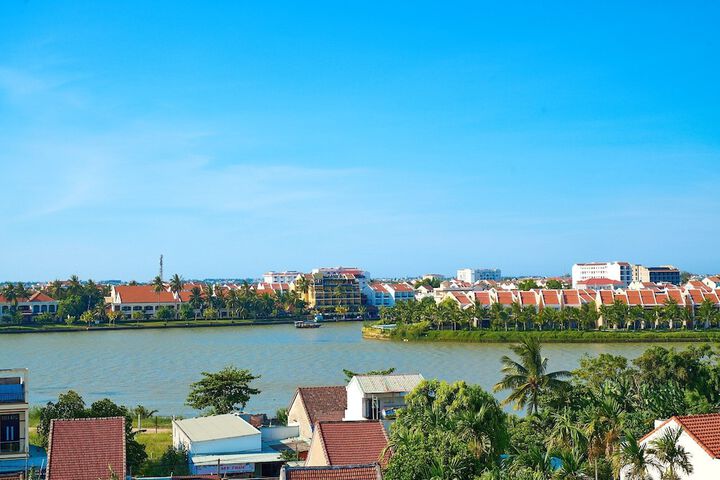 Legend Oasis Boutique Hoi An Hotel