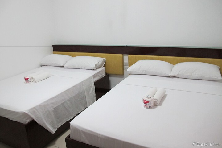 Room 14 of 65