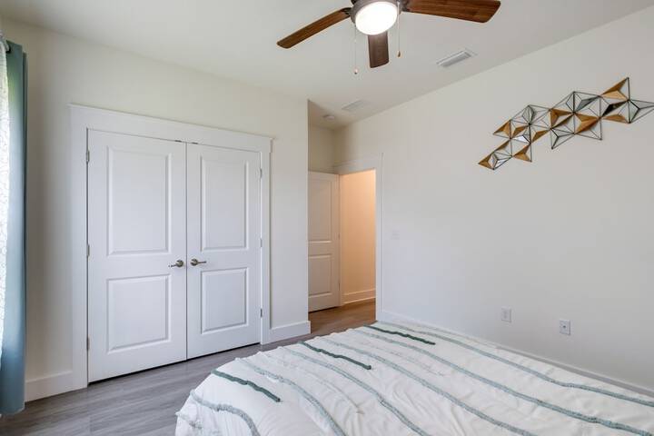 Room 7 of 31
