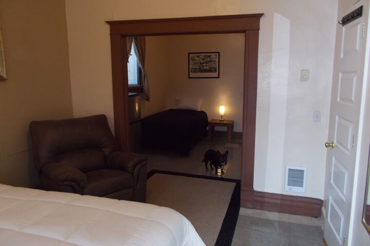 Room 8 of 17